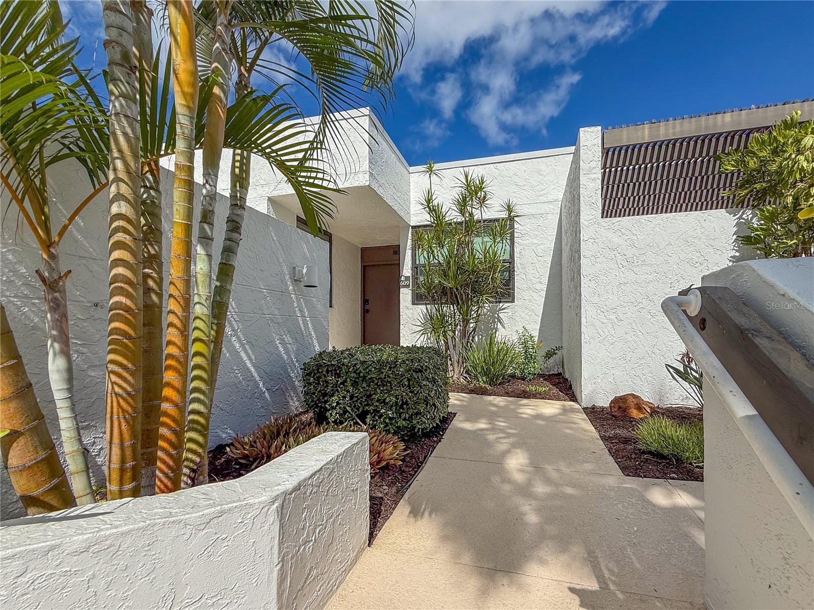 609 Bayport Way, FL