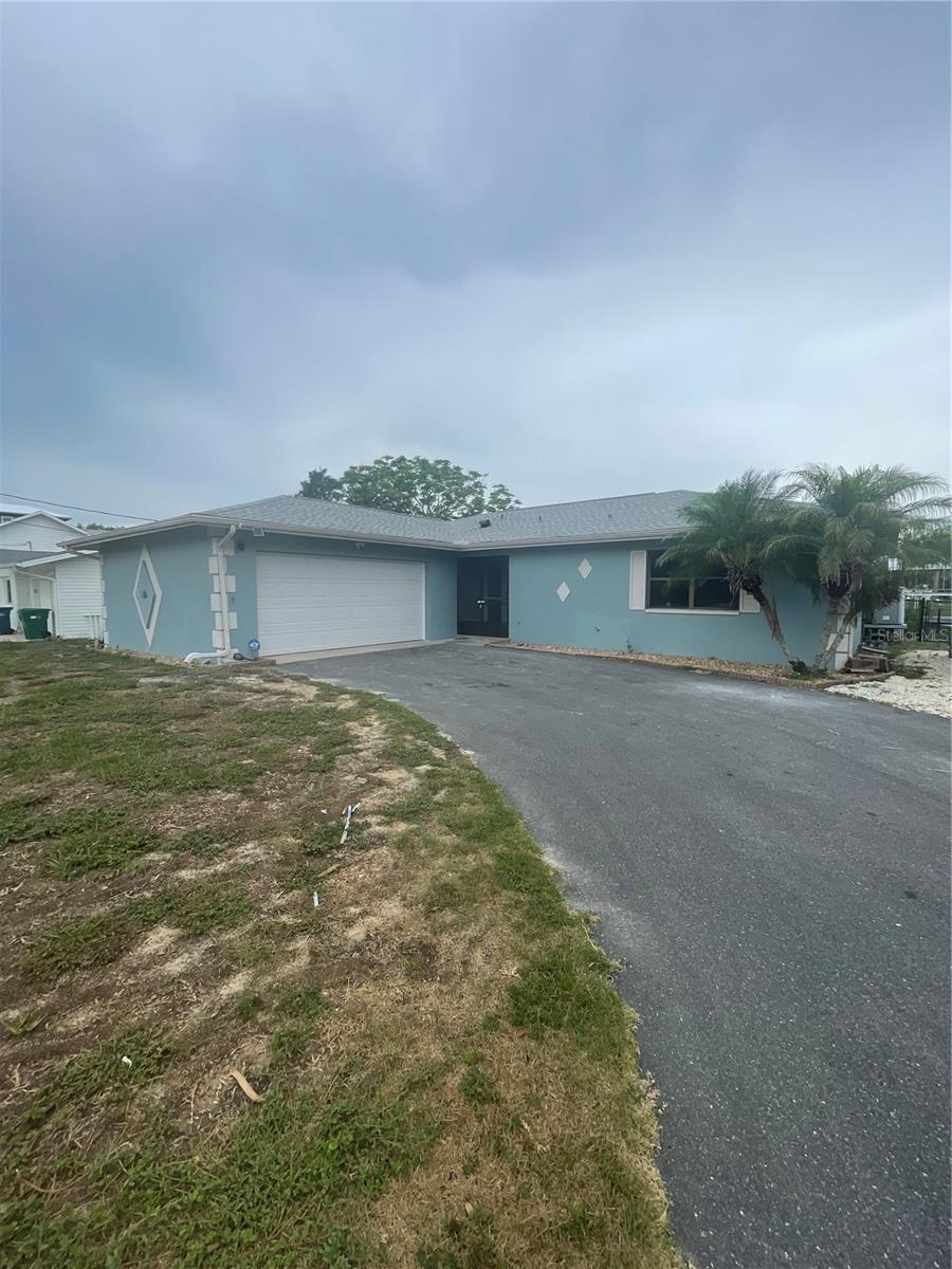 11711 W Bayshore Dr, FL