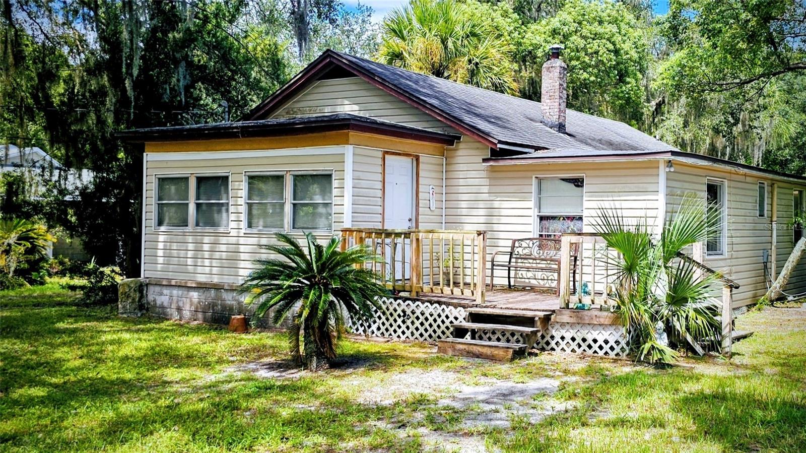 372 W Collins St, FL