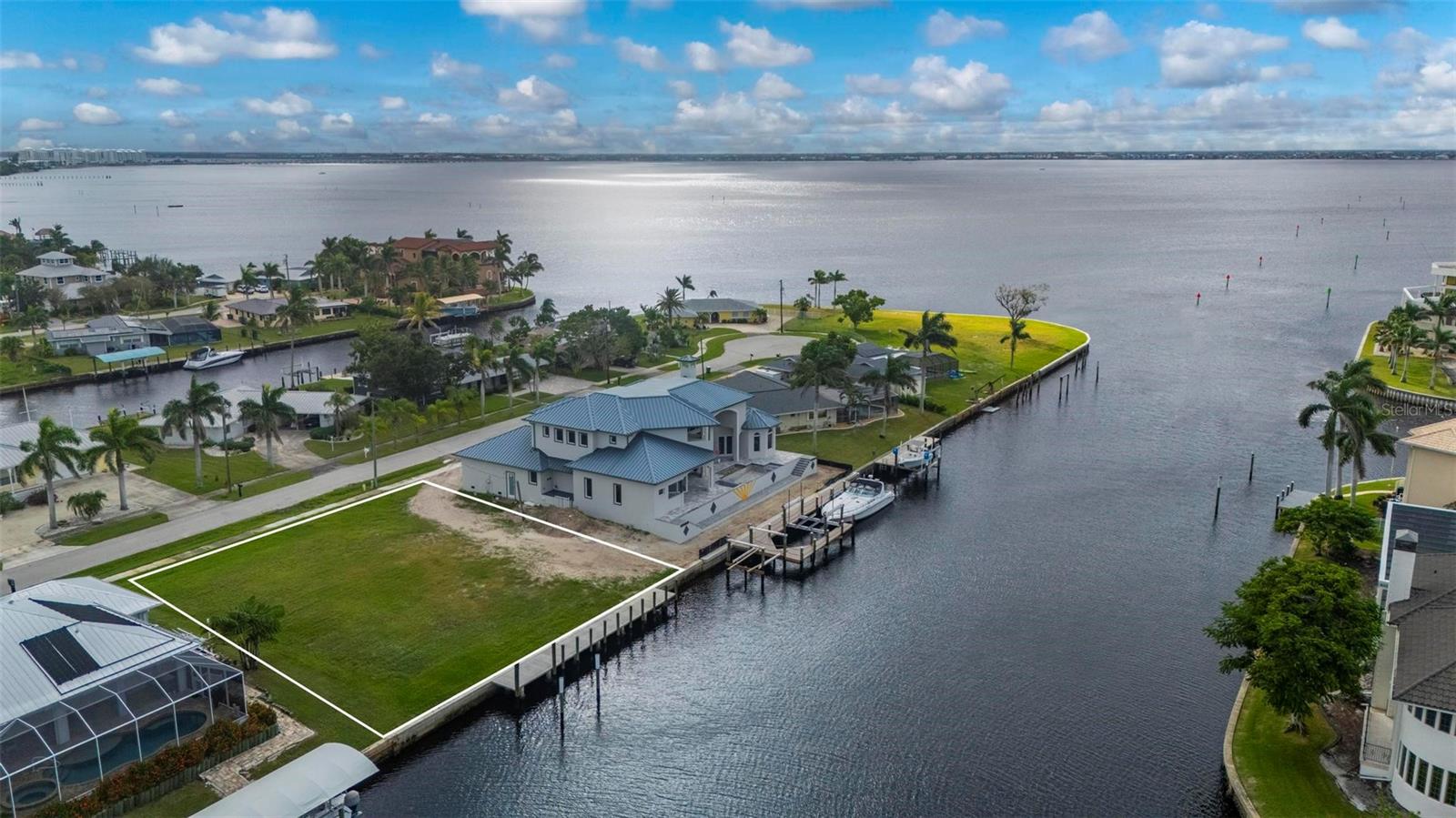234 Beeney Rd Se, FL