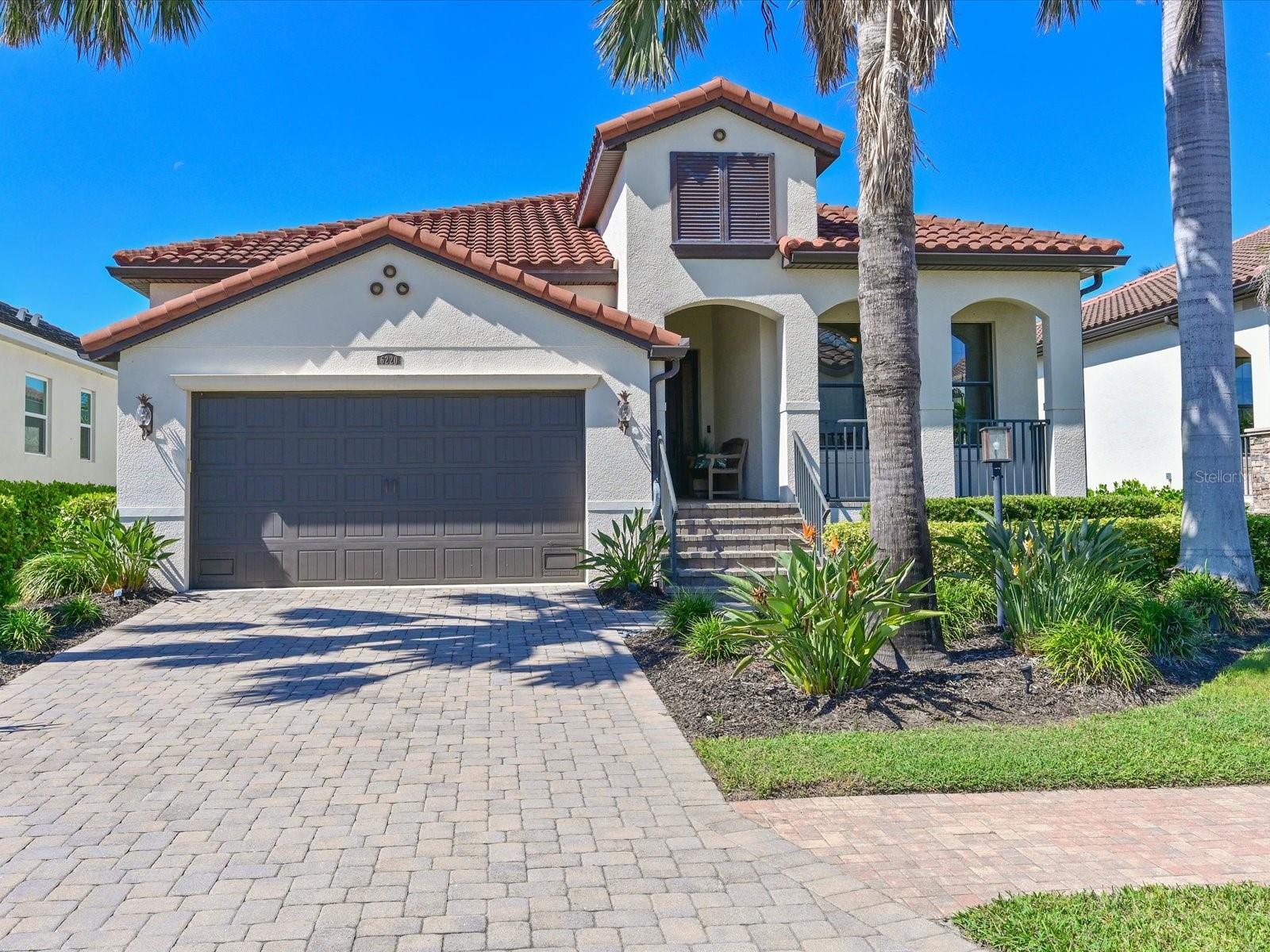 6220 Champions Row St, FL
