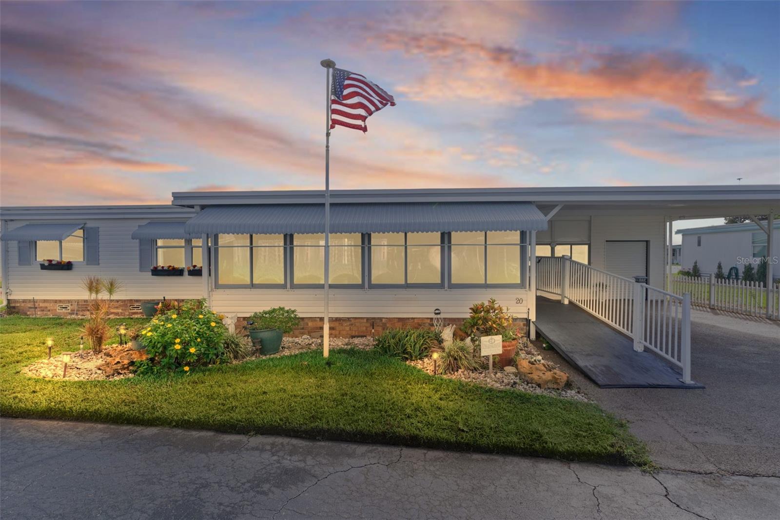 20 Captains Point, FL