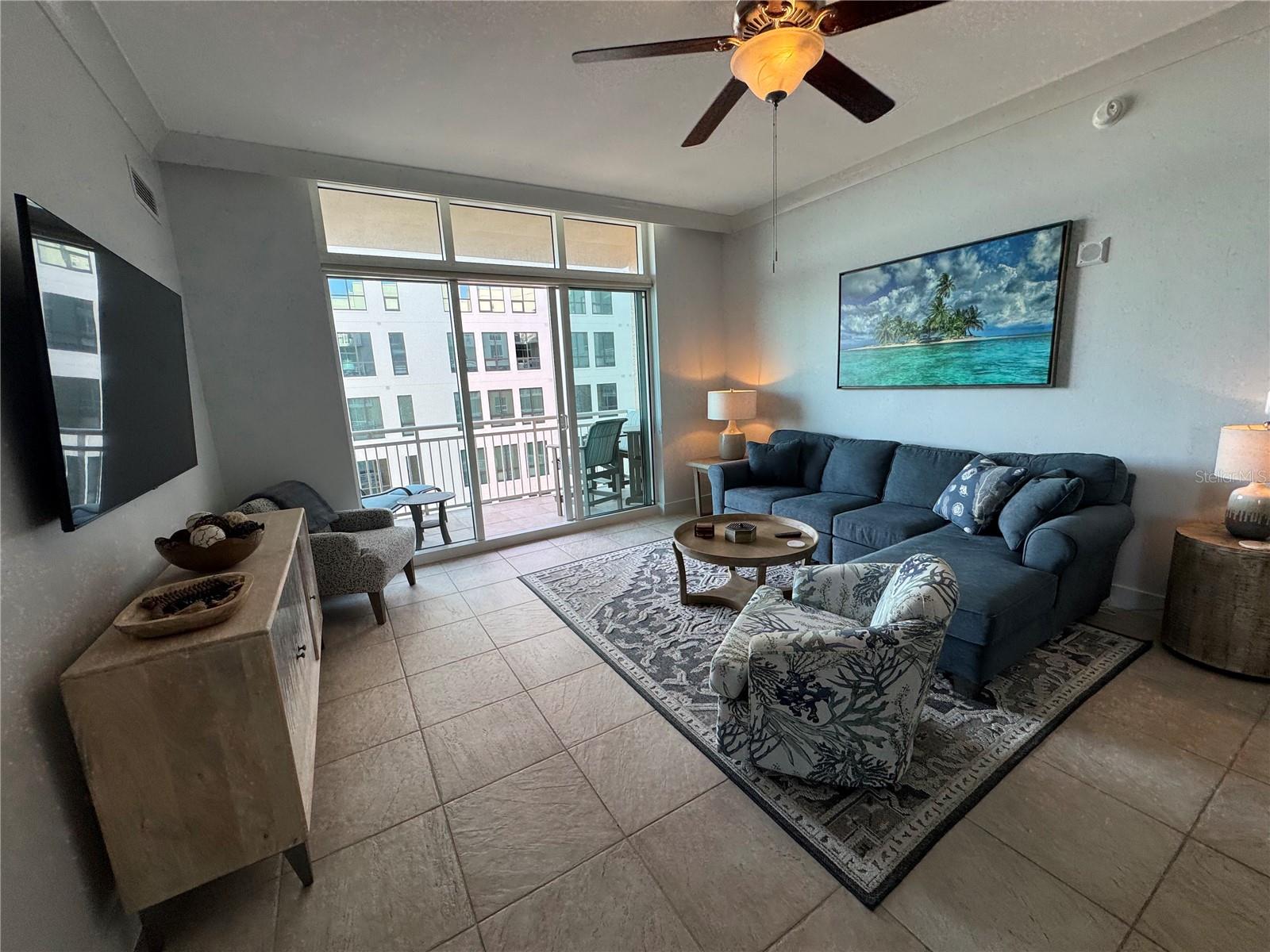 1350 Main Street, FL