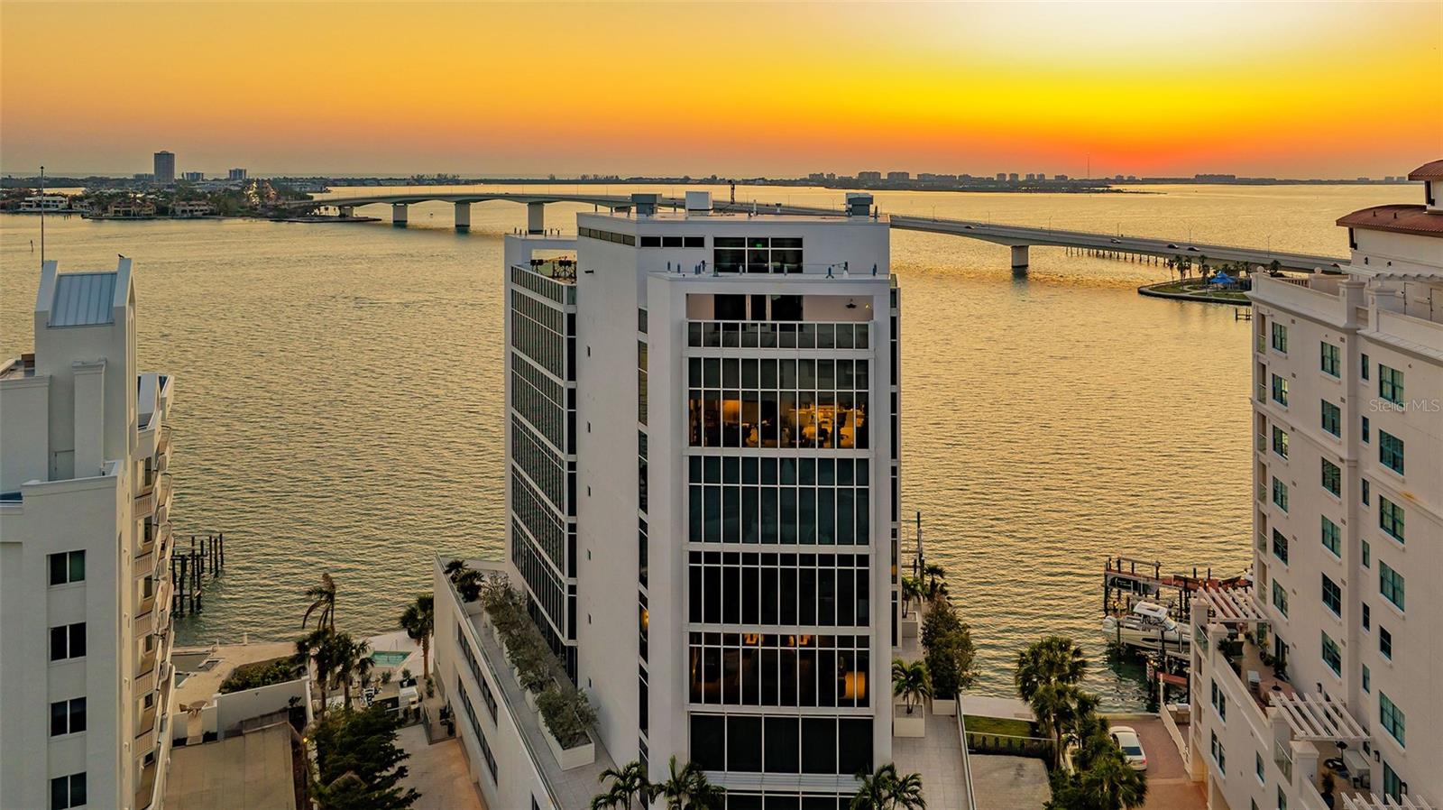 280 Golden Gate Point, FL