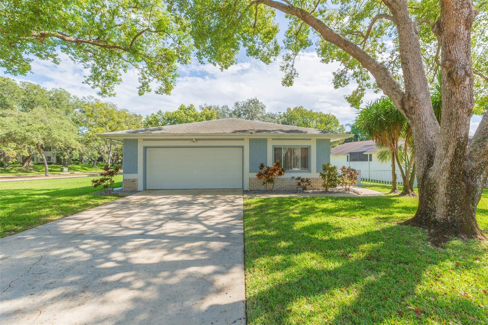 13016 Club Drive, FL