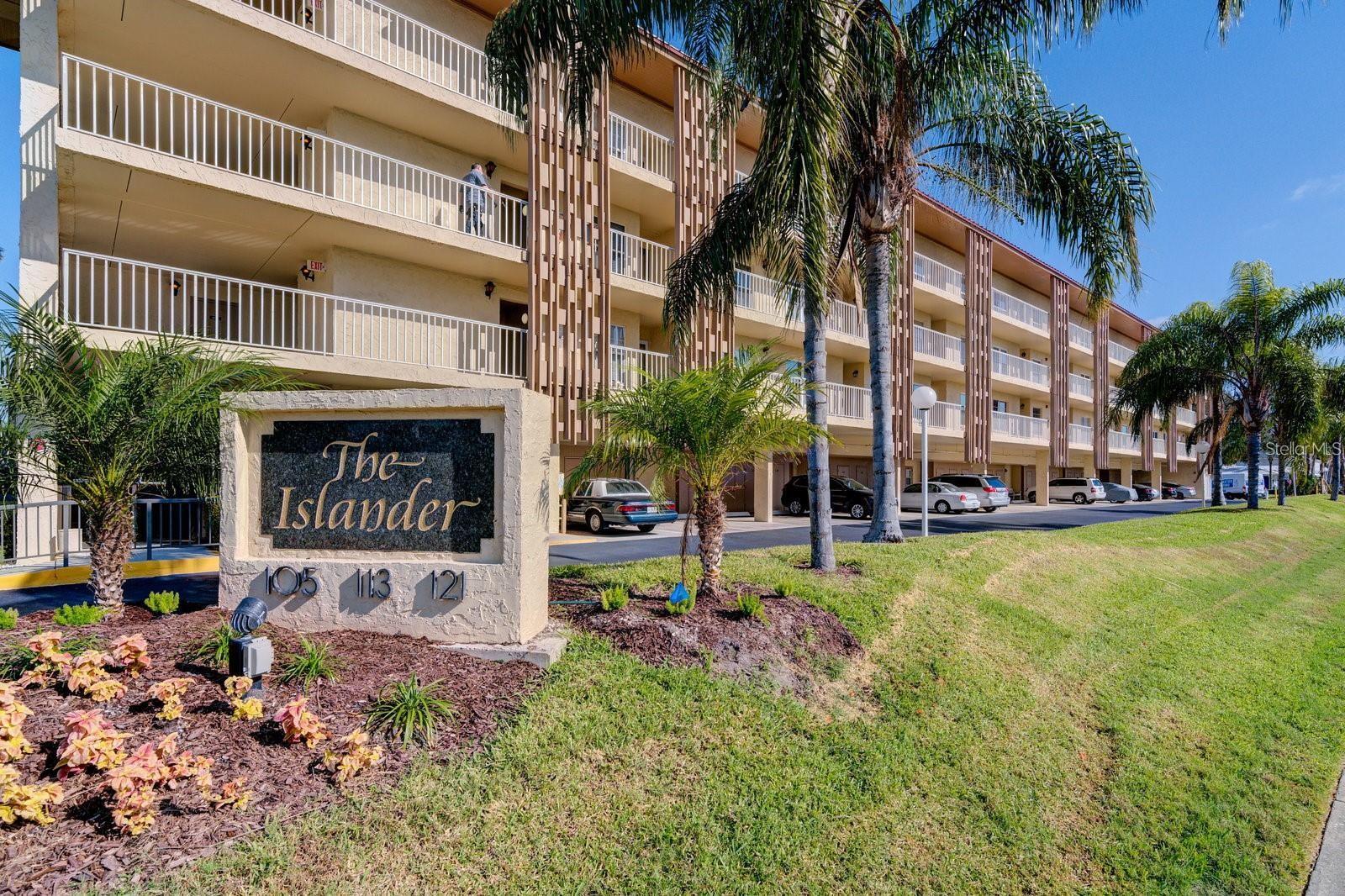 105 Island Way #132, FL