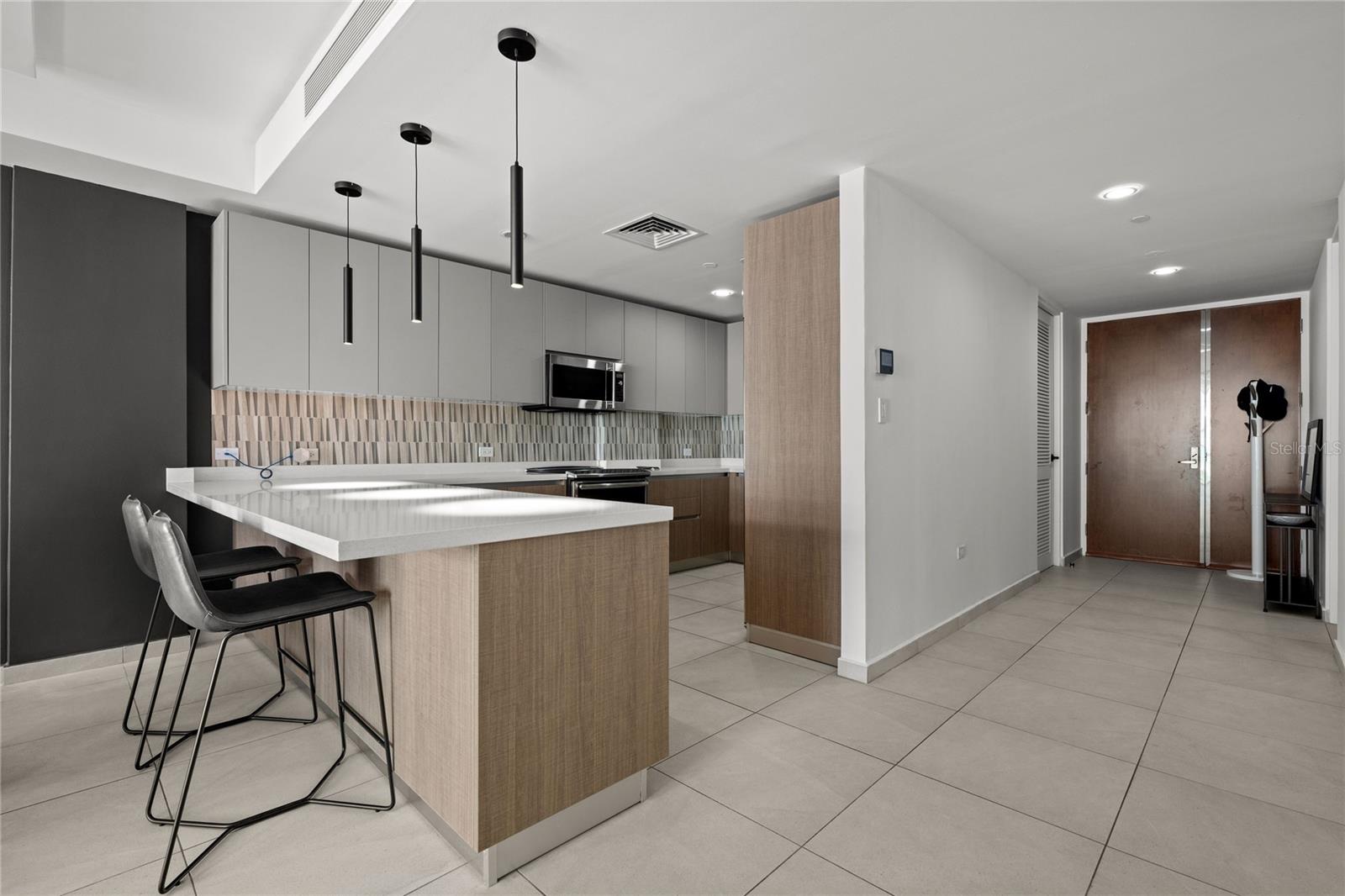 25 Ave MuñOz Rivera Bahia Plaza Apt, PR
