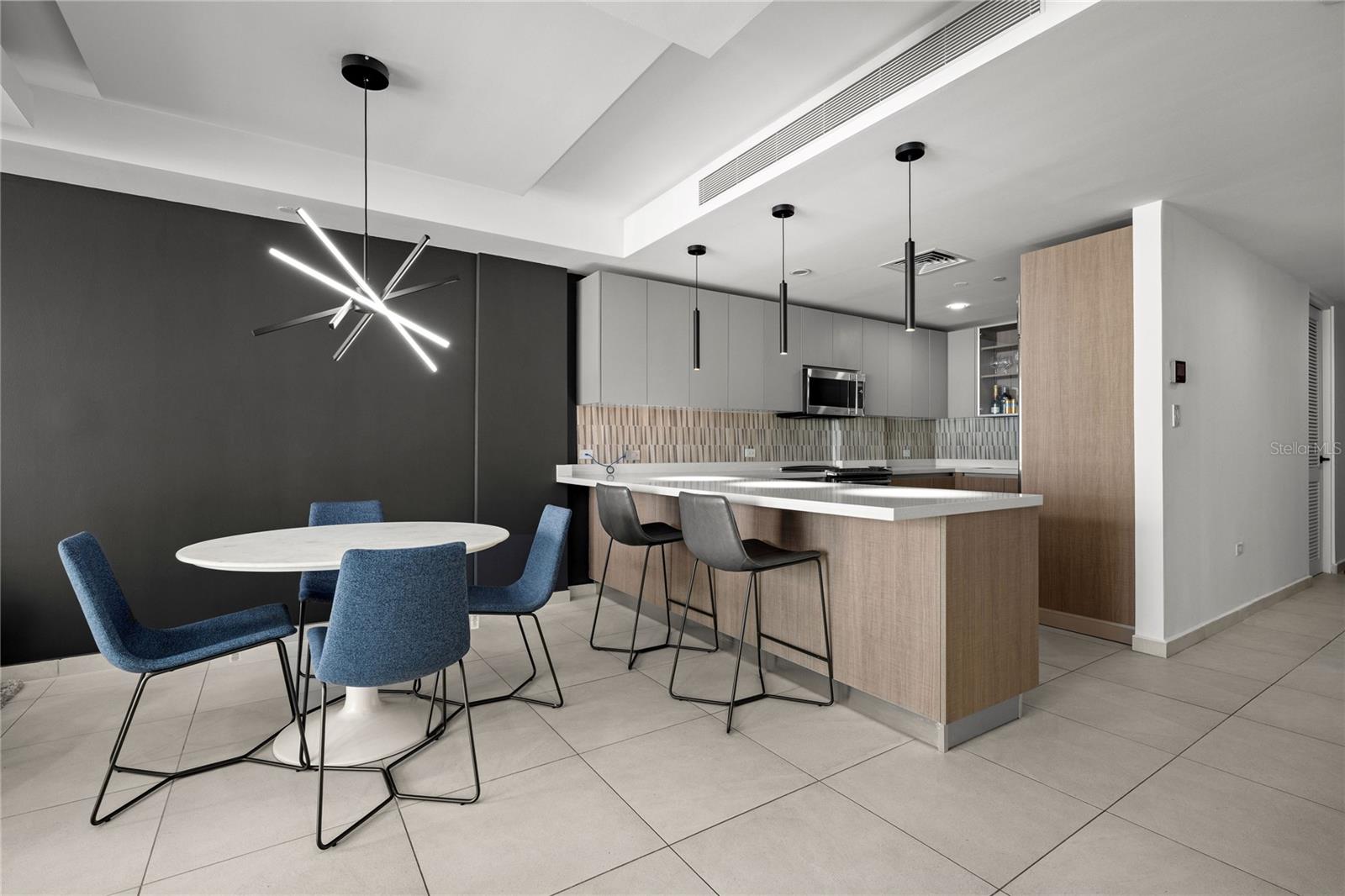 25 Ave MuñOz Rivera Bahia Plaza Apt, PR