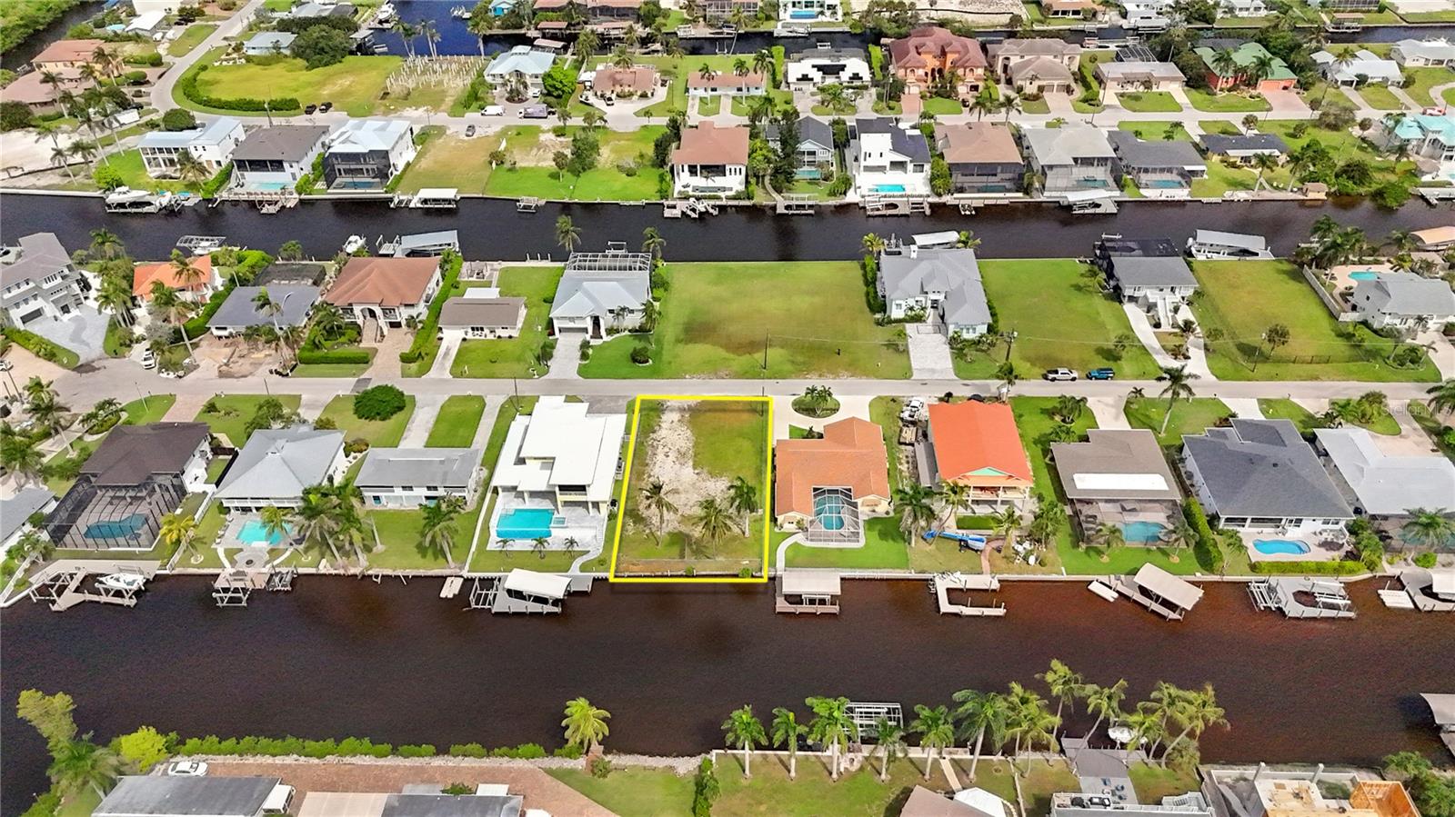 4851 & 4853 Regal Dr, FL
