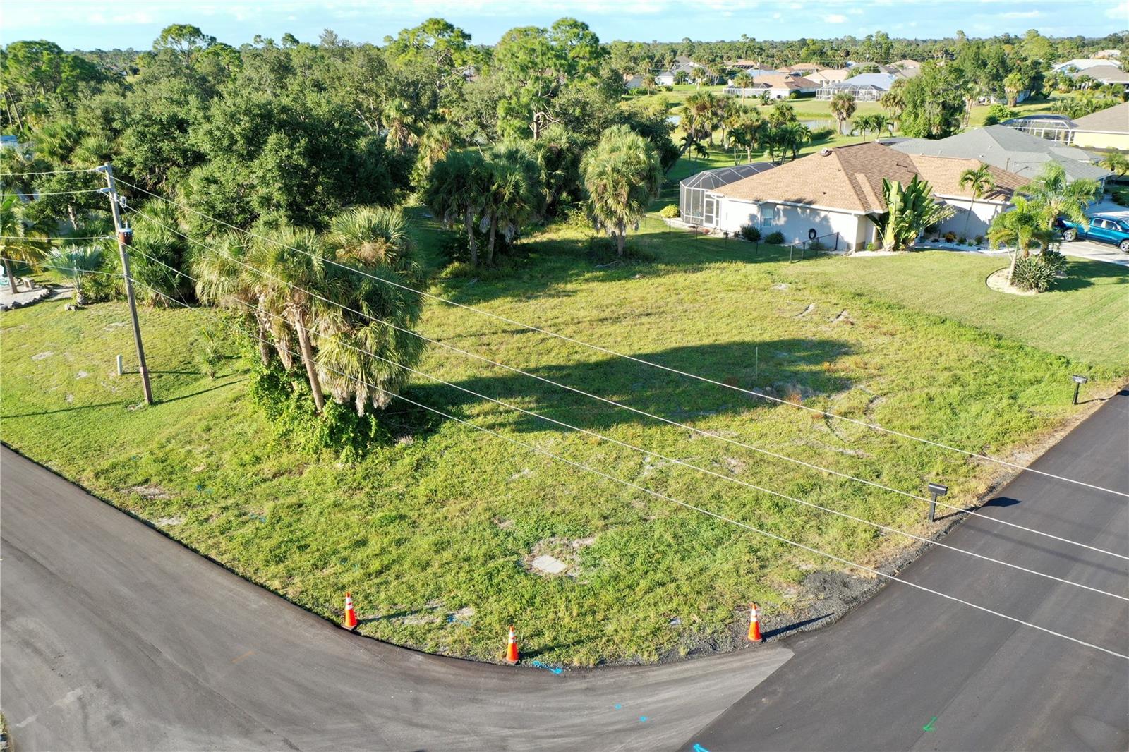 2 Sportsman Way, FL