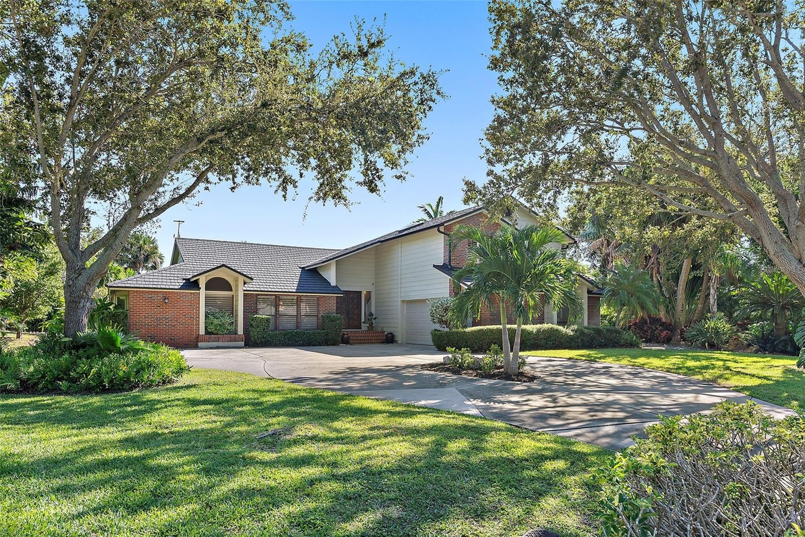 2371 Landings Circle, FL