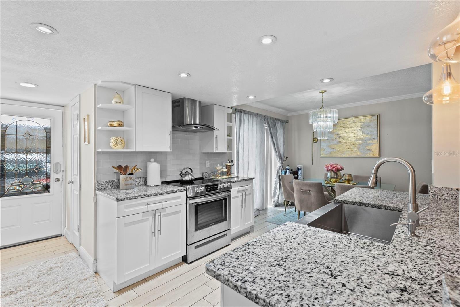 7303 Los Padres Court, FL