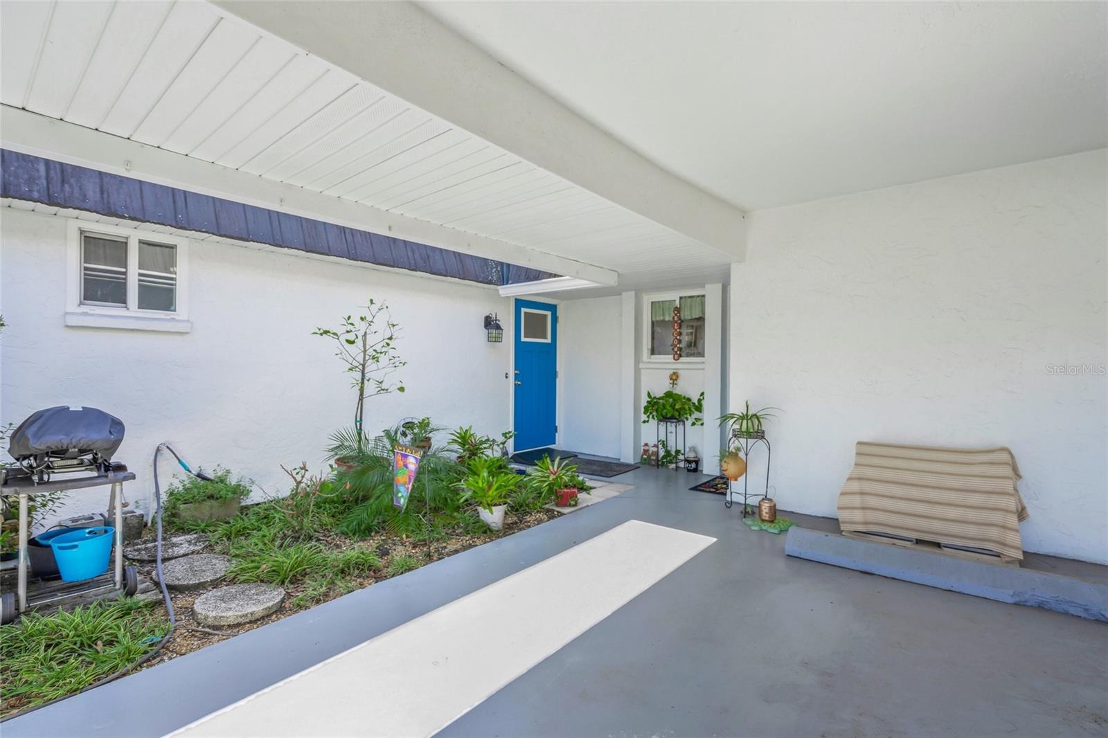 1325 Glen Oaks Drive, FL