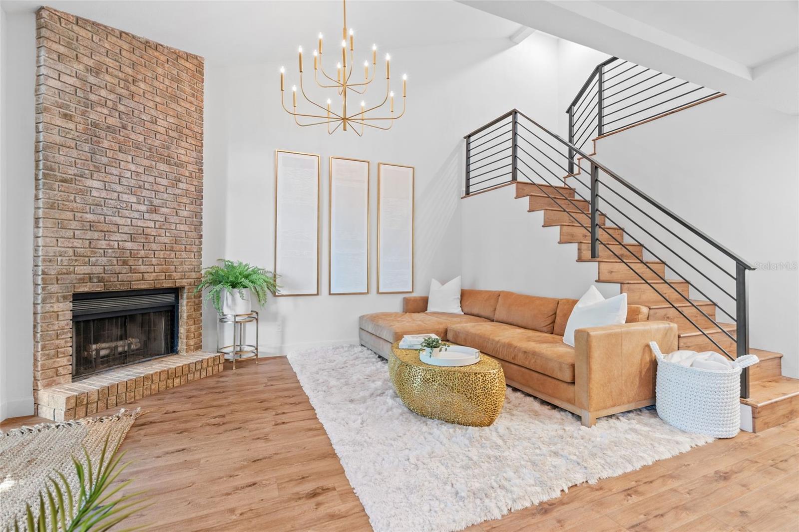 219 Quayside Circle, FL