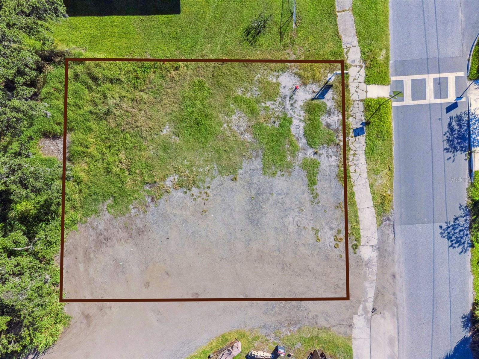 323 Franklin Street, FL
