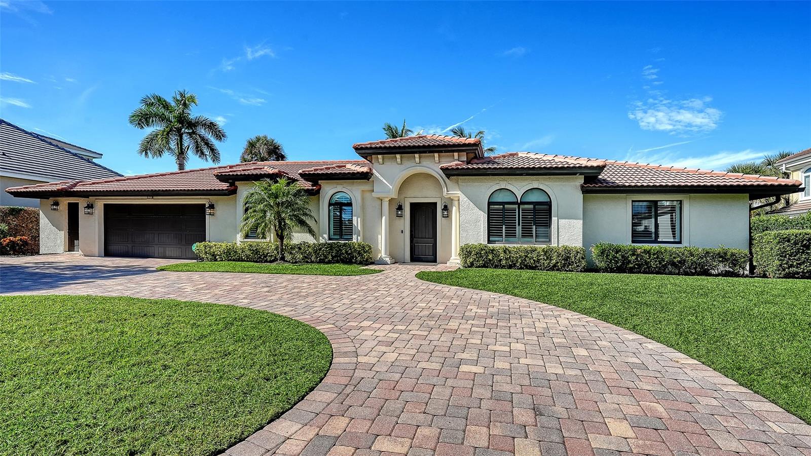 595 Bowsprit Ln, FL