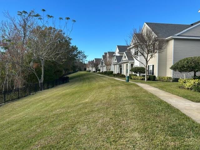 330 Southern Pecan Cir #208, FL