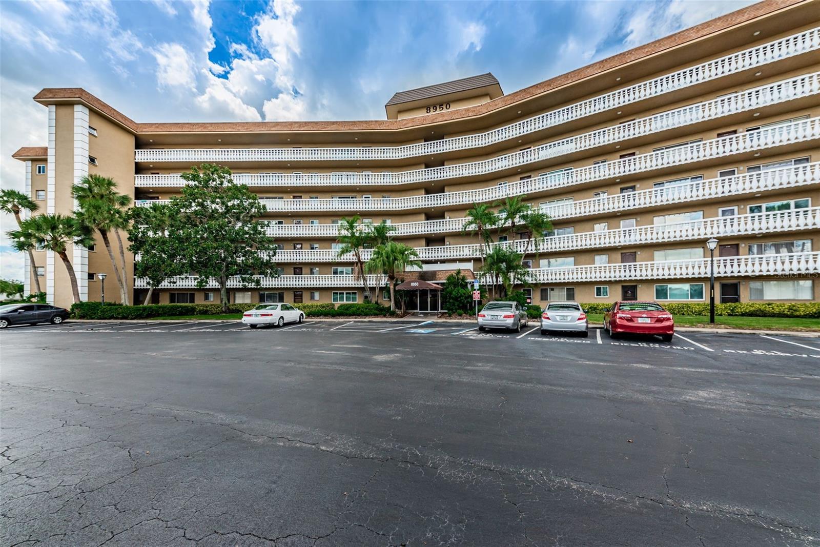 8950 Park Boulevard, FL