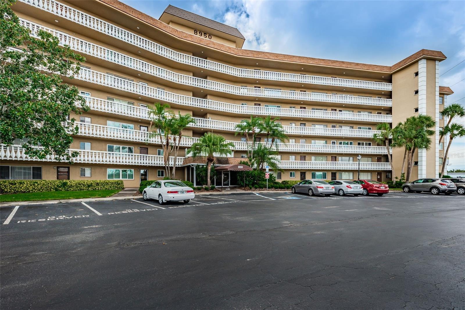 8950 Park Boulevard, FL