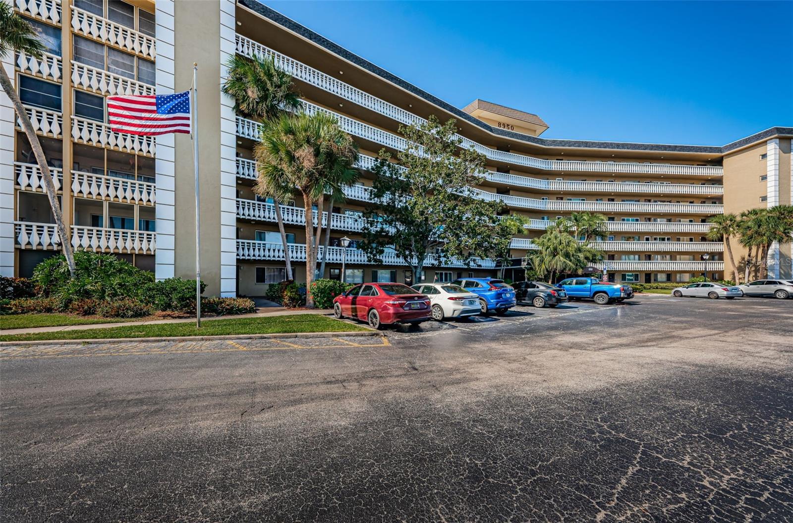 8950 Park Boulevard, FL