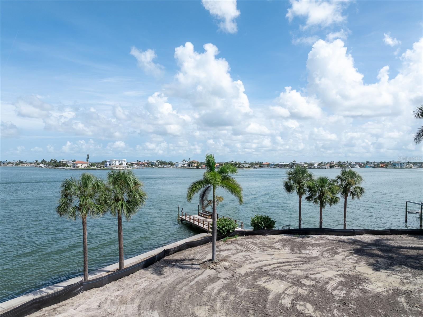1 Paradise Ln, FL