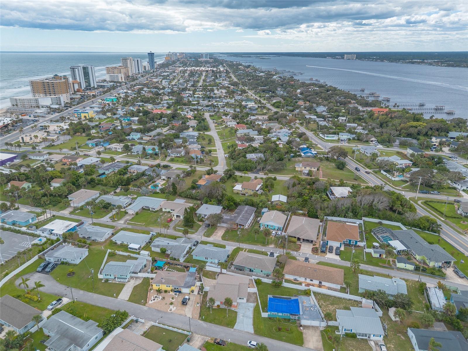 8 Robben Terrace, FL