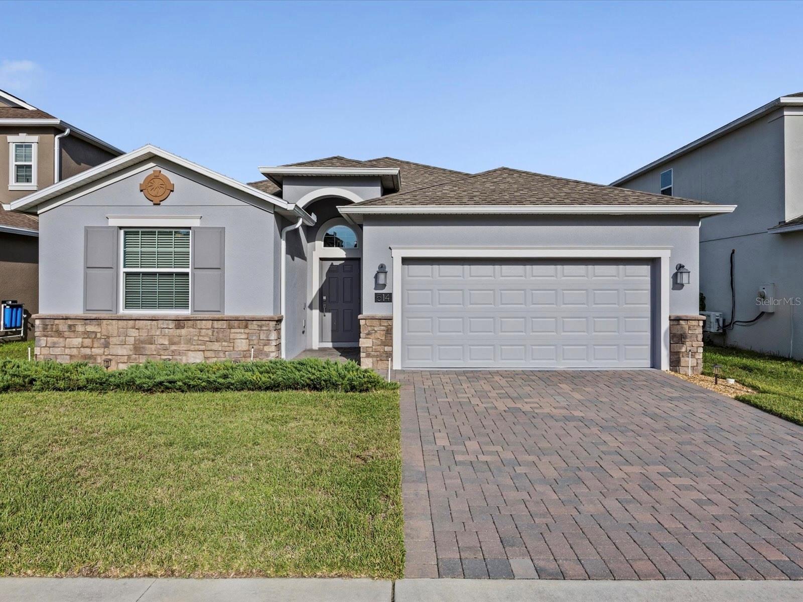 514 Brunswick Dr, FL