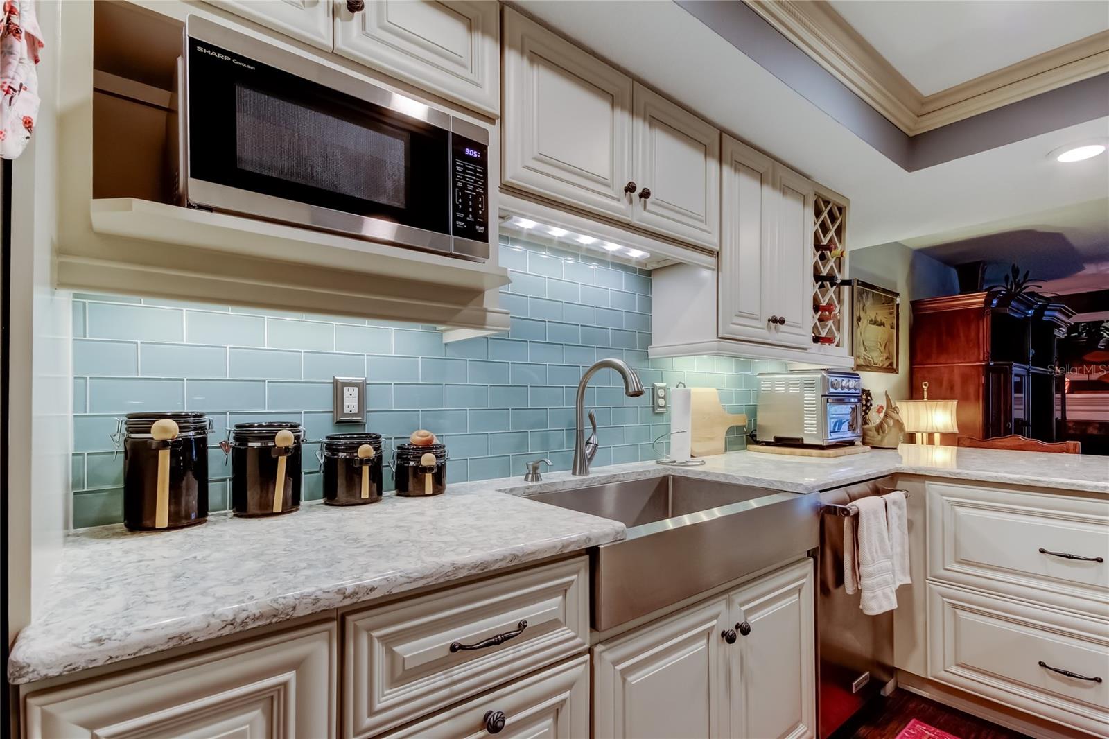 433 Paula Drive, FL