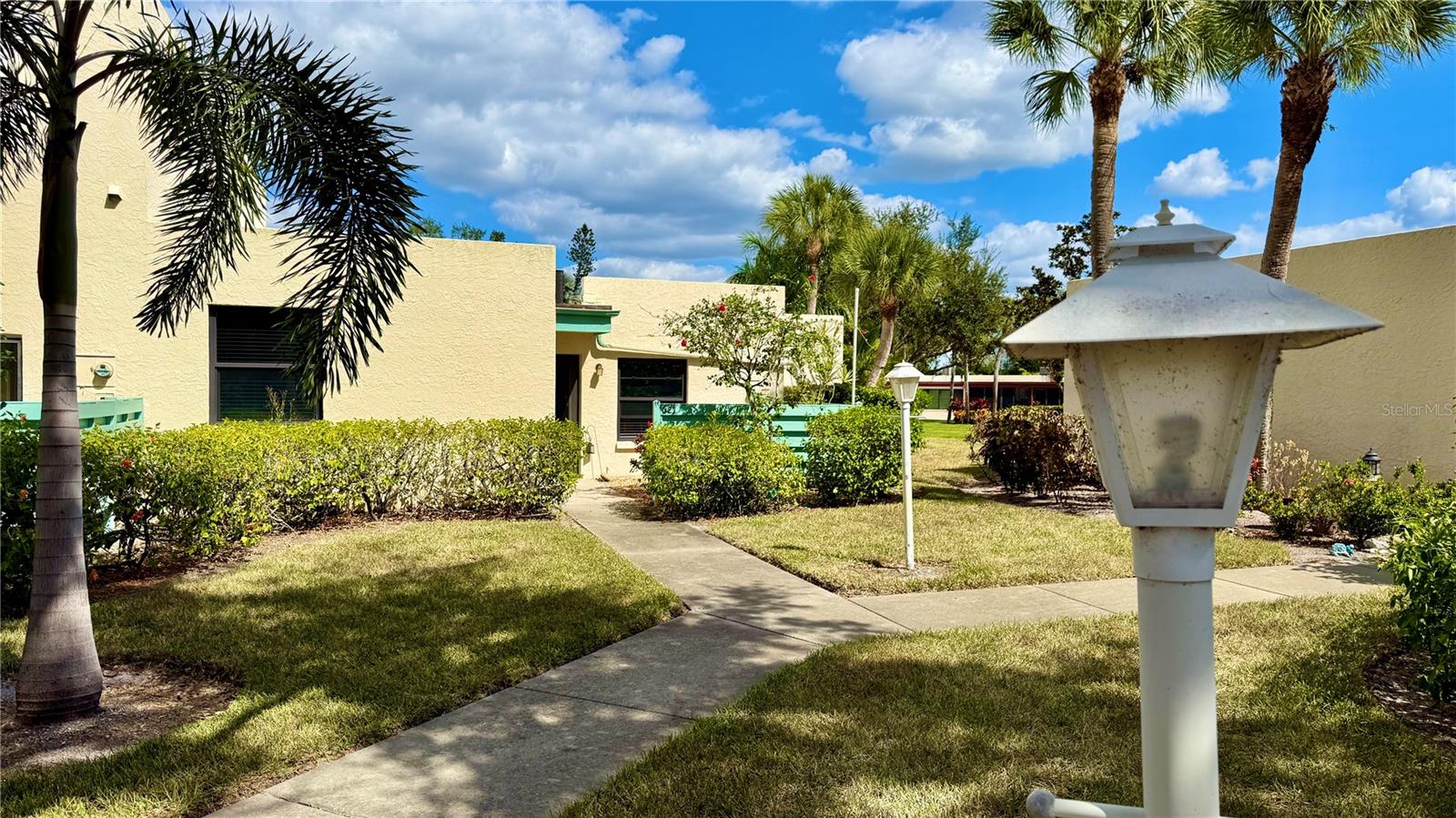 621 Spring Lakes Boulevard, FL