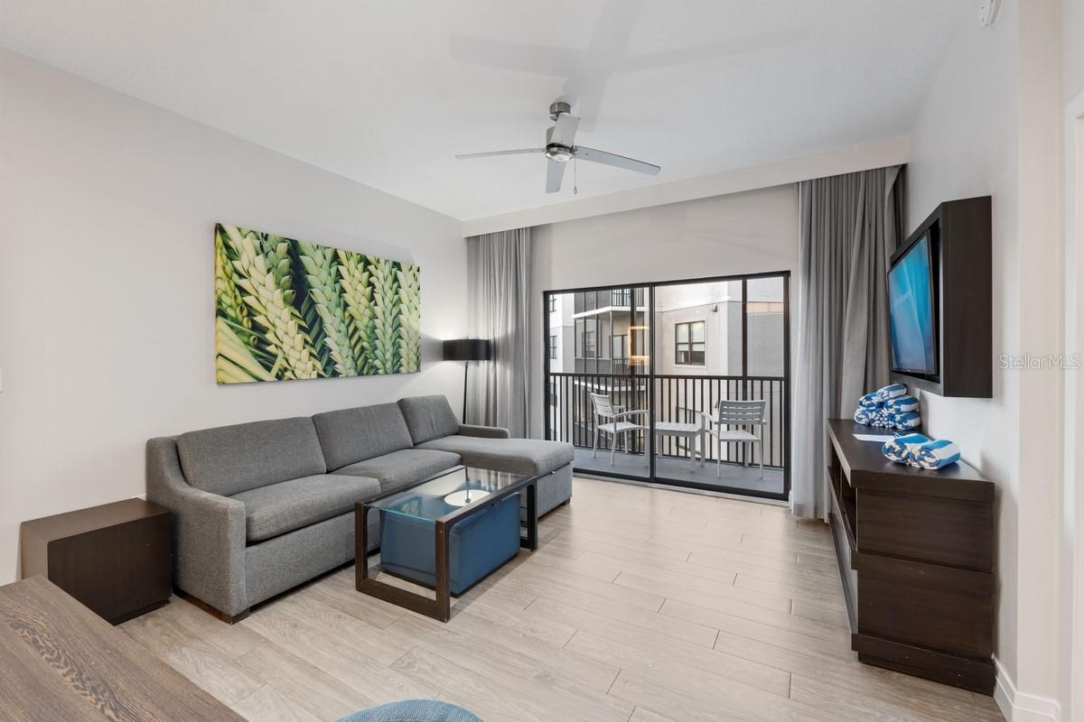 14501 Grove Resort Avenue, FL