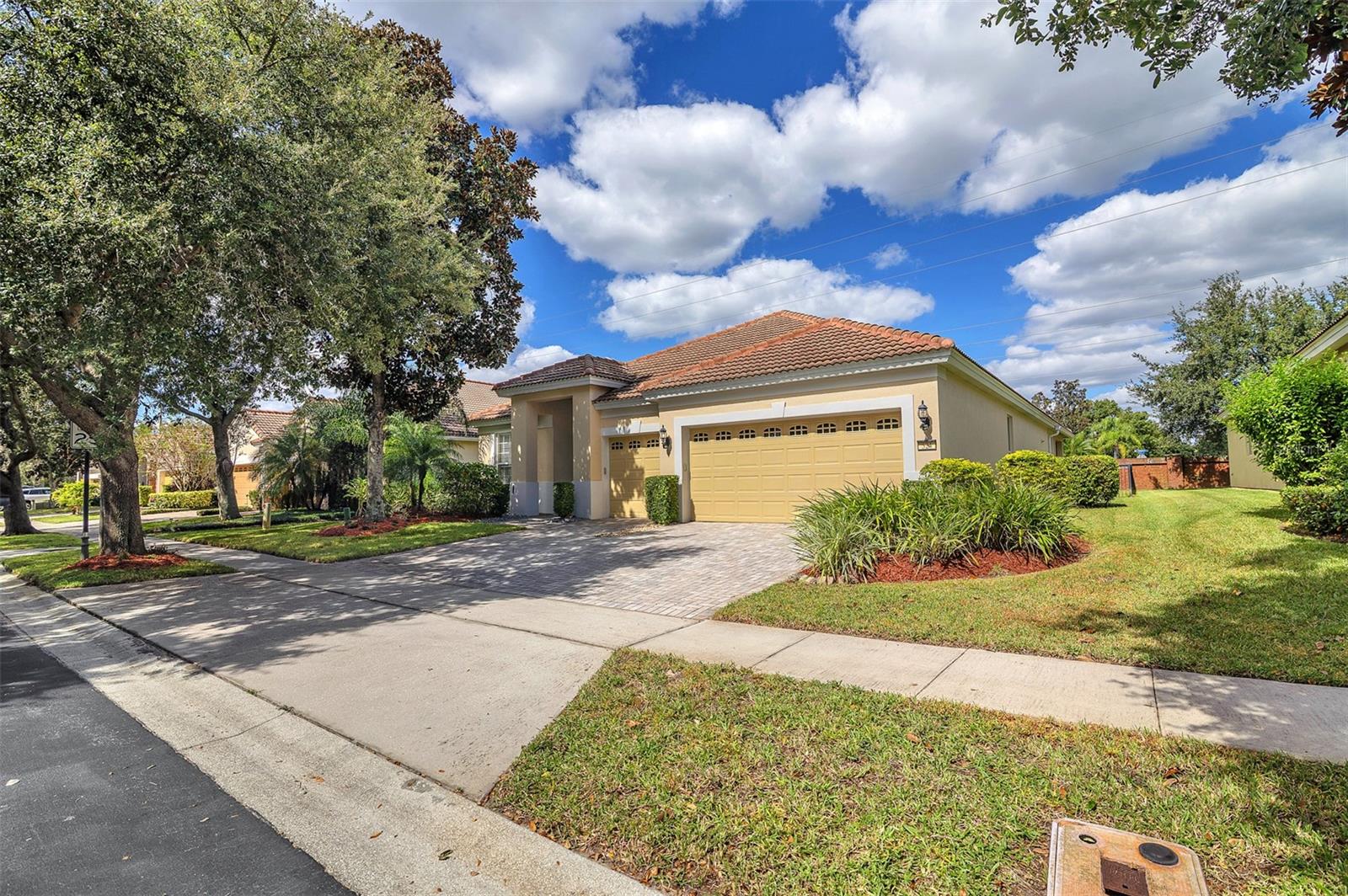 524 Douglas Edward Dr, FL