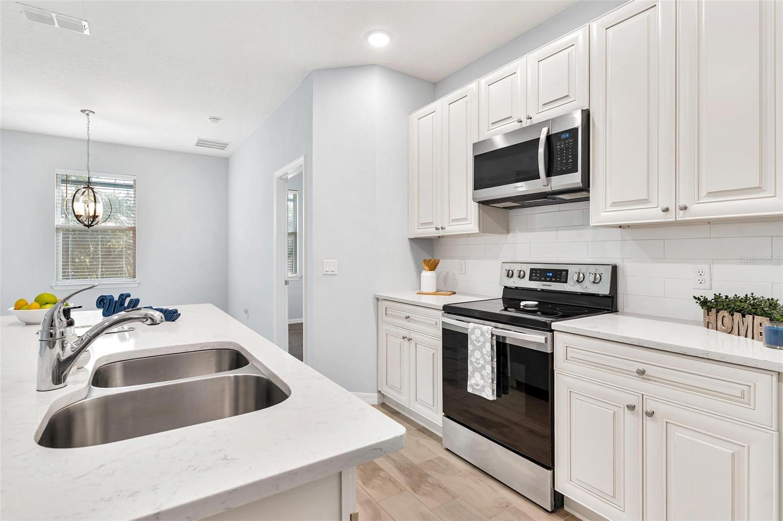944 Belle Oak Drive, FL