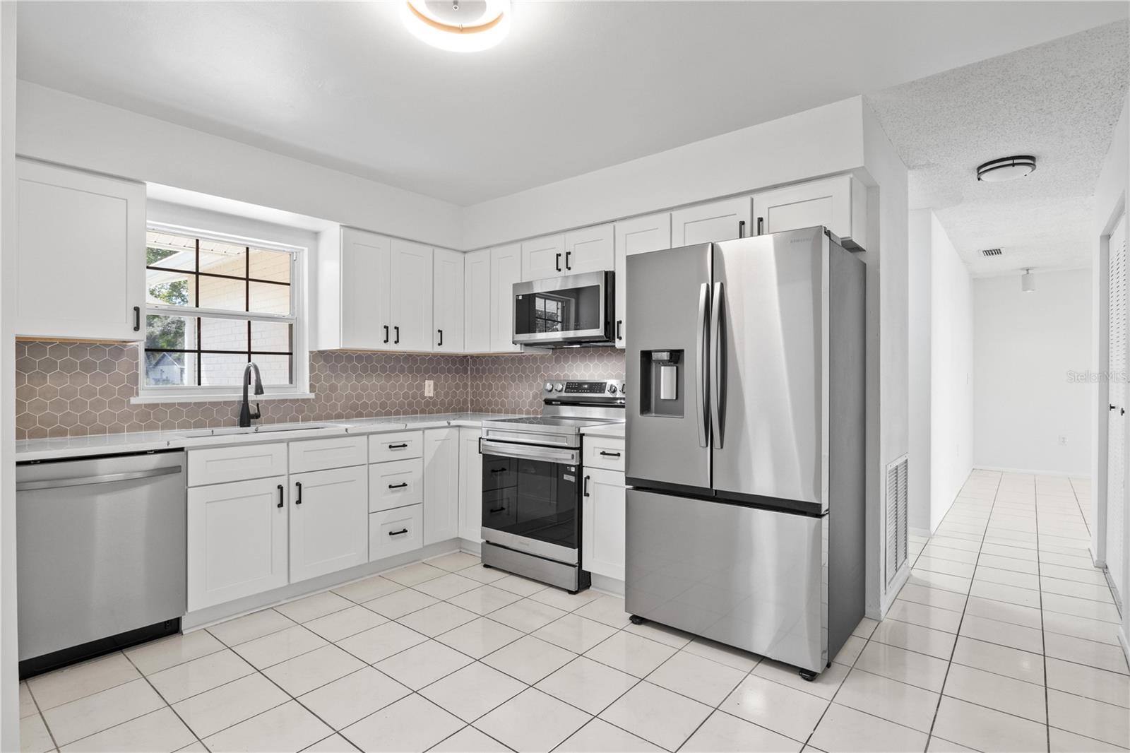 776 Mockingbird Lane, FL