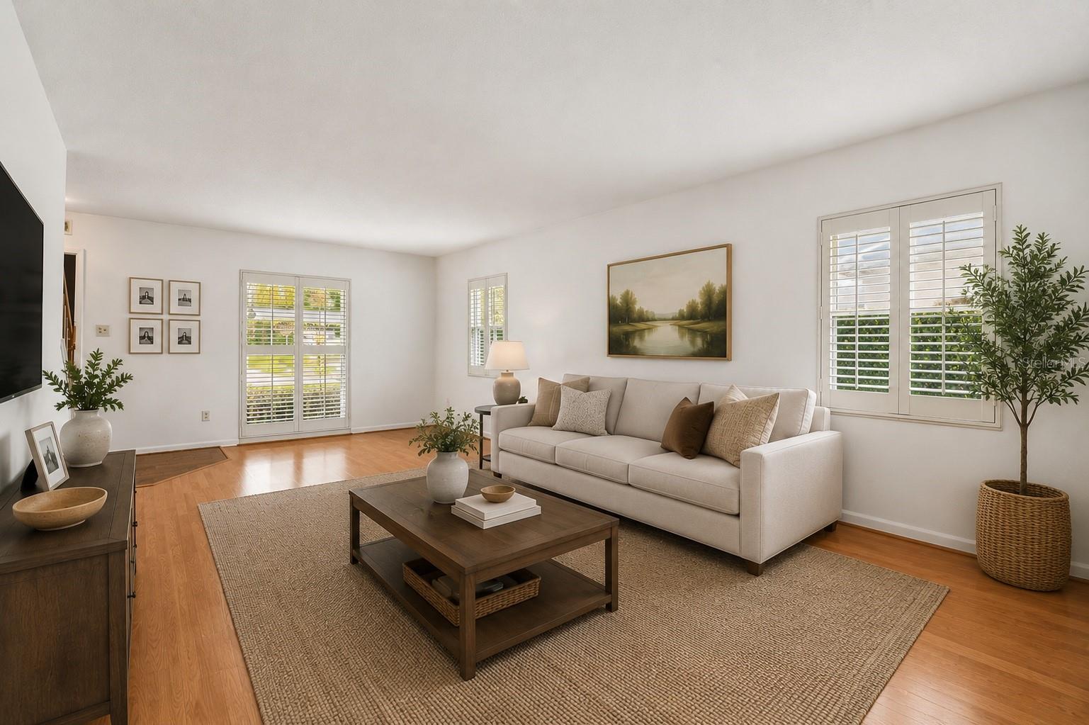 661 Selkirk Drive, FL