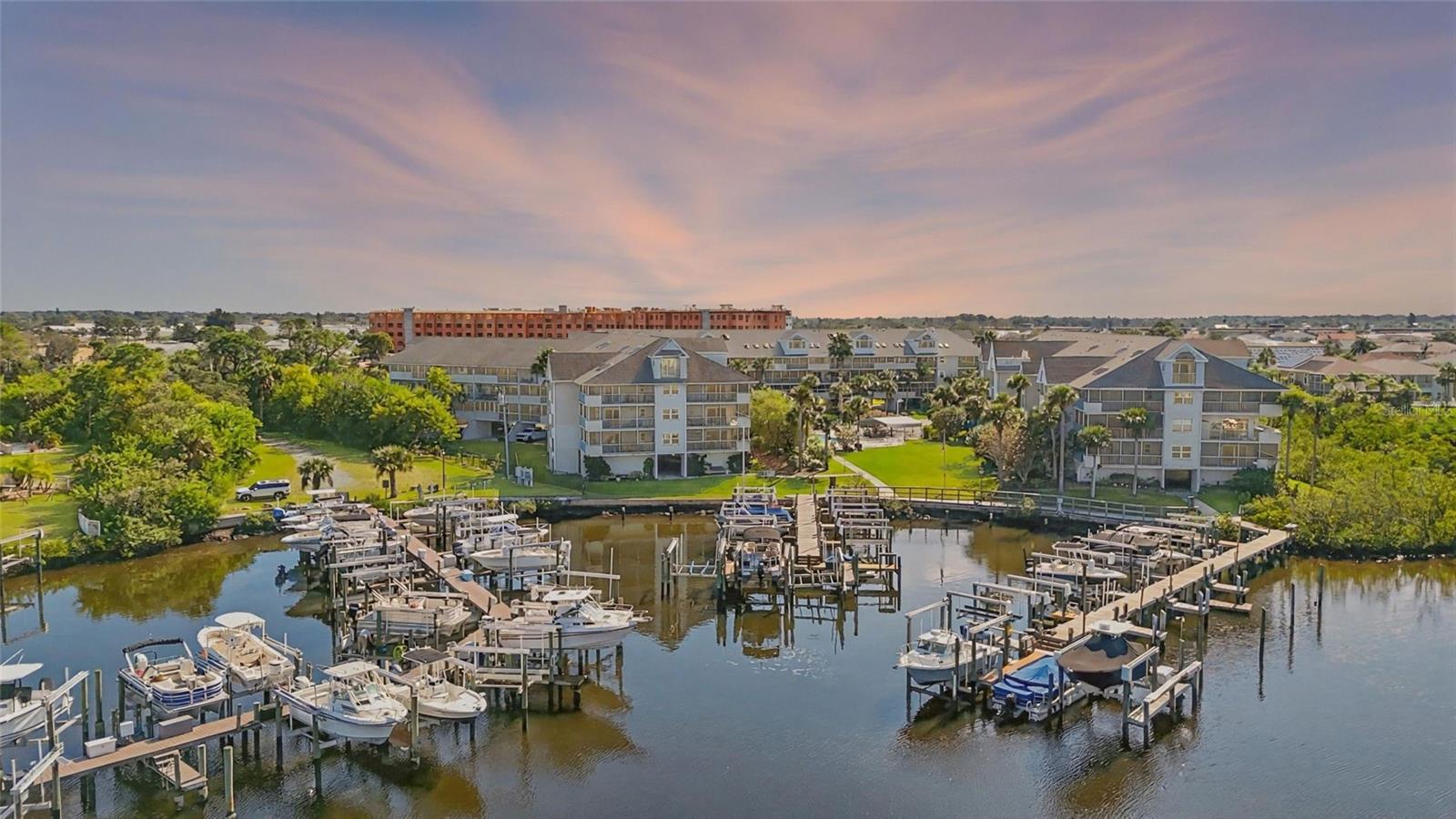 5567 Sea Forest Dr #323, FL