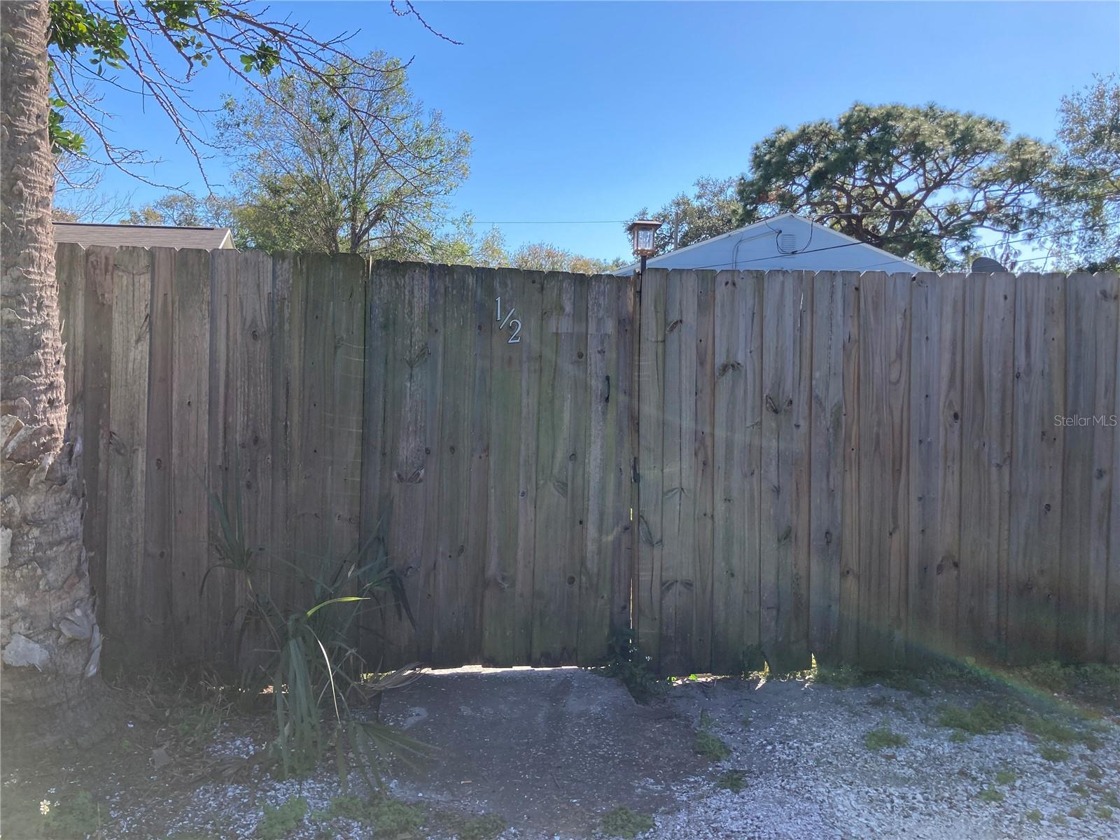 5609 1/2 Tangerine Avenue, FL