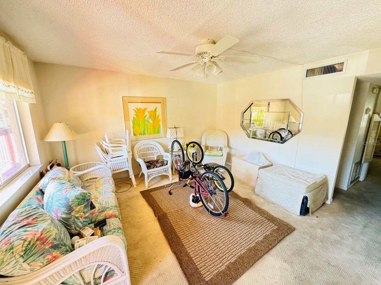 400 El Camino Drive, FL