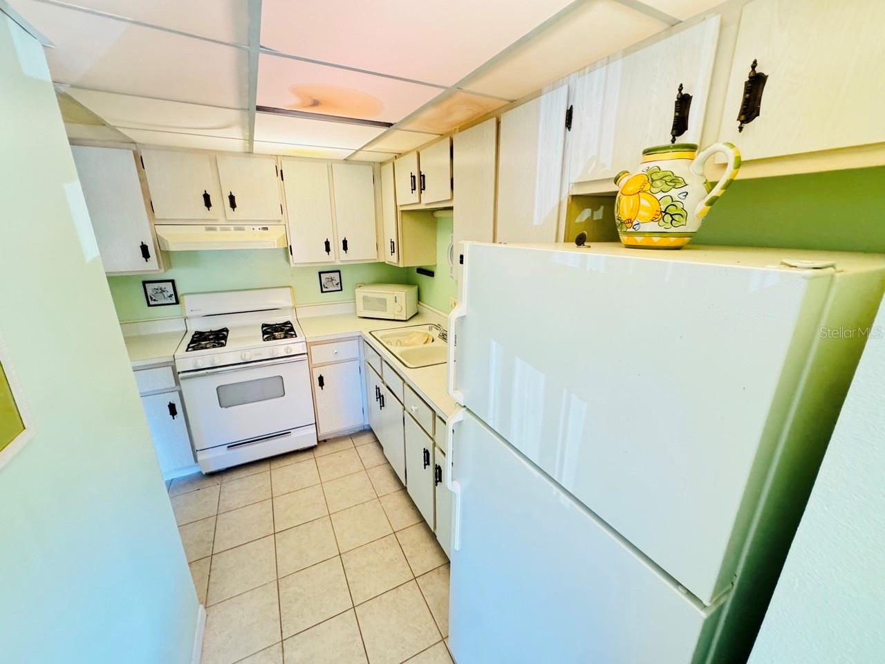 400 El Camino Drive, FL
