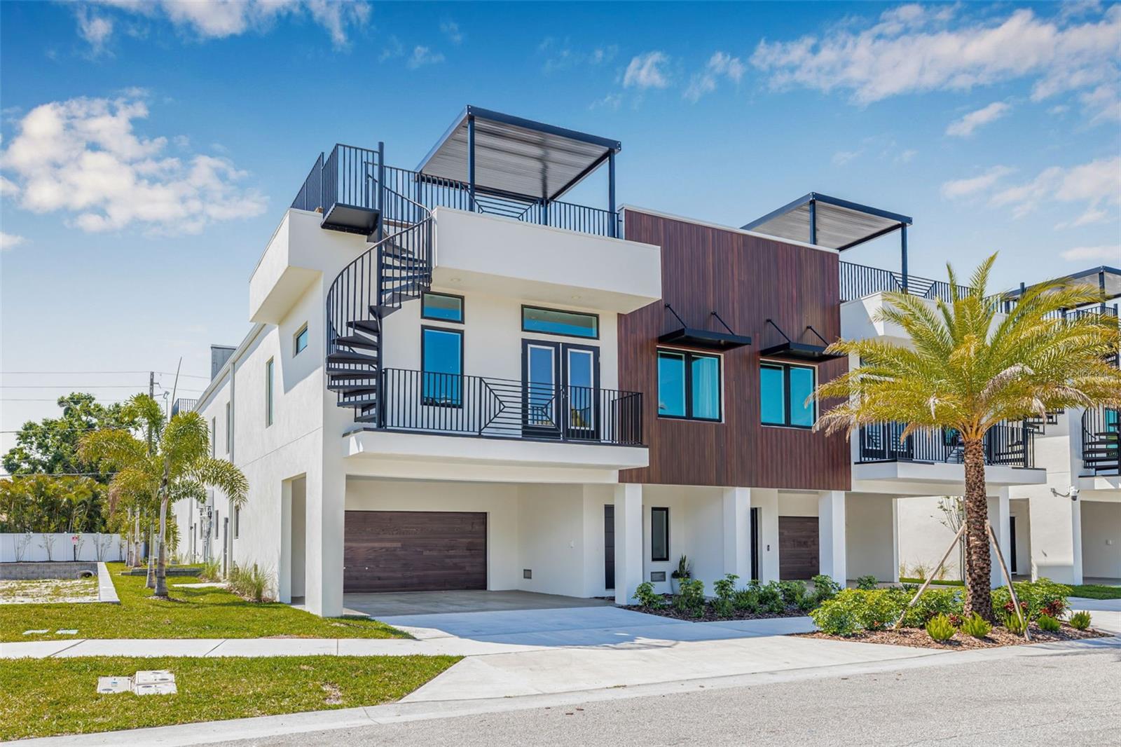 490 87th Avenue North, FL