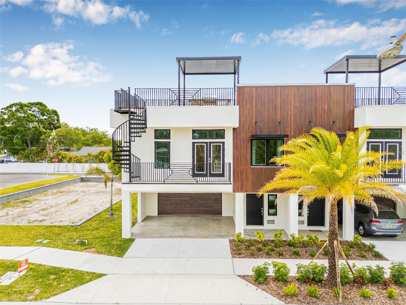 490 87th Avenue North, FL
