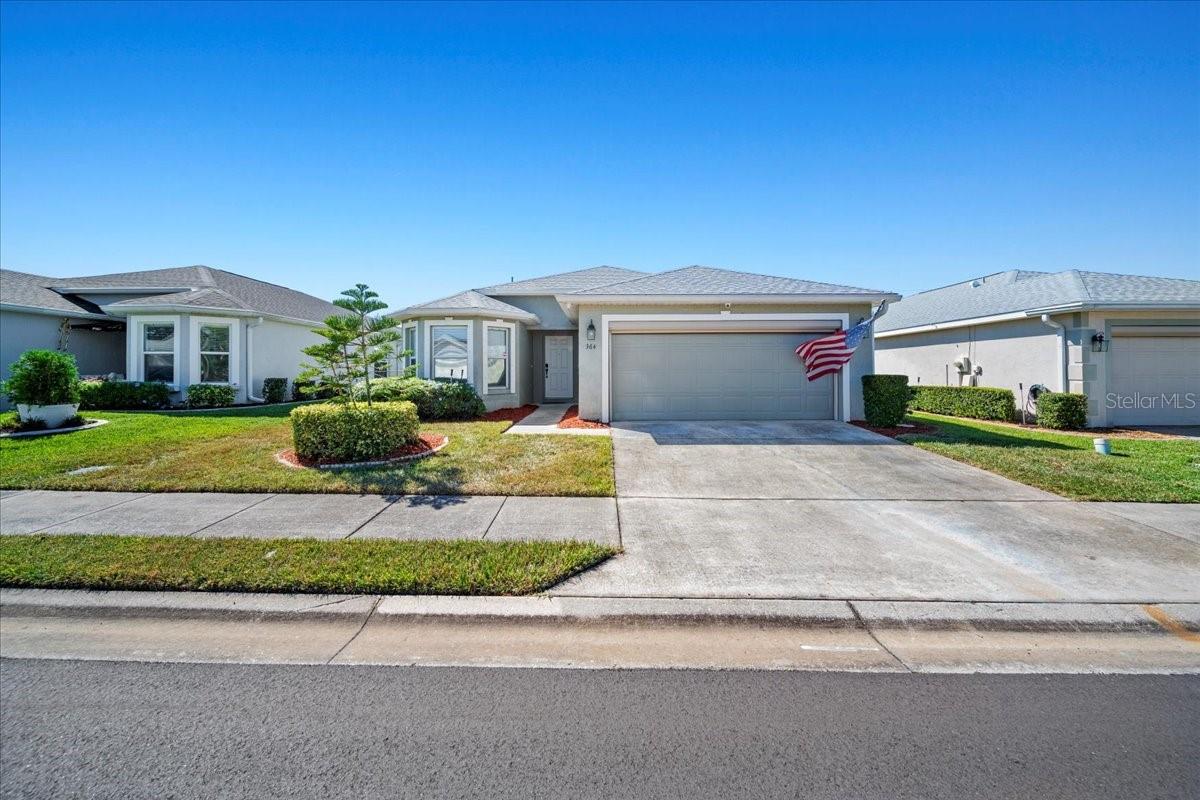 364 Lake Suzanne Drive, FL