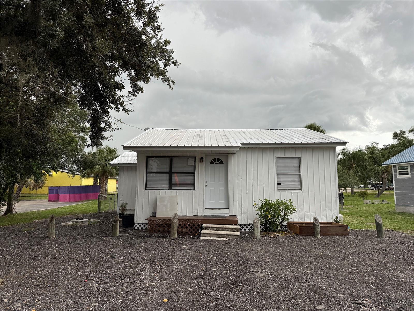 101 S Rogers Ave, FL