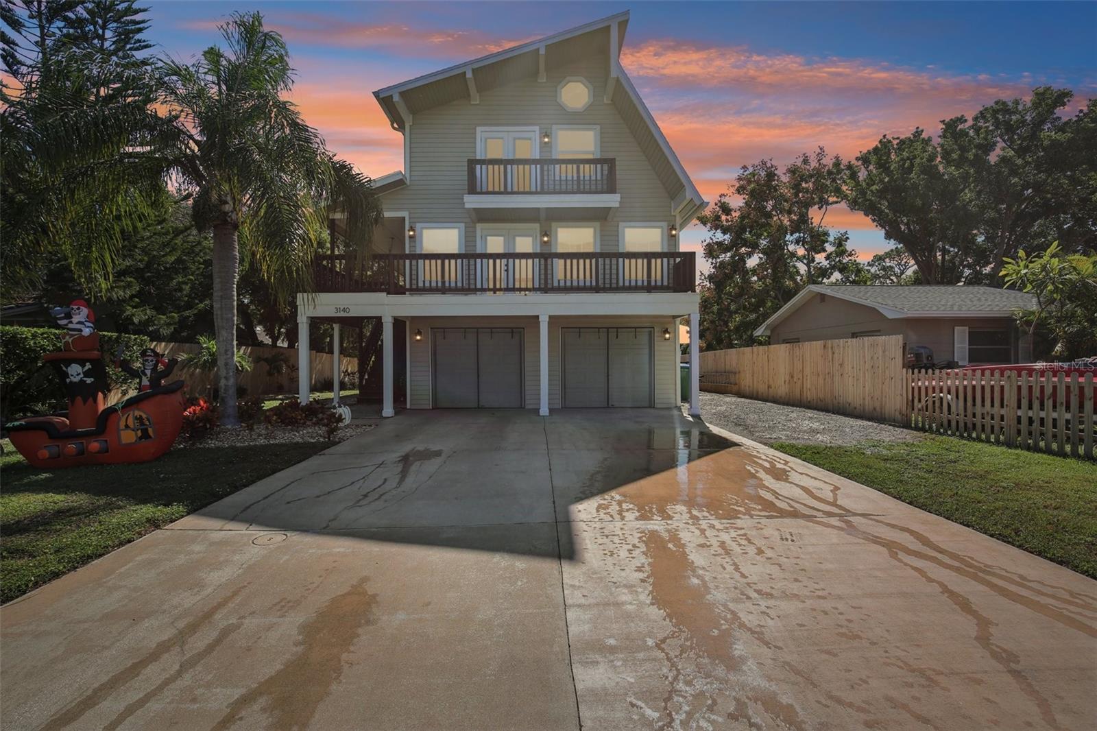 3140 Canal Drive, FL