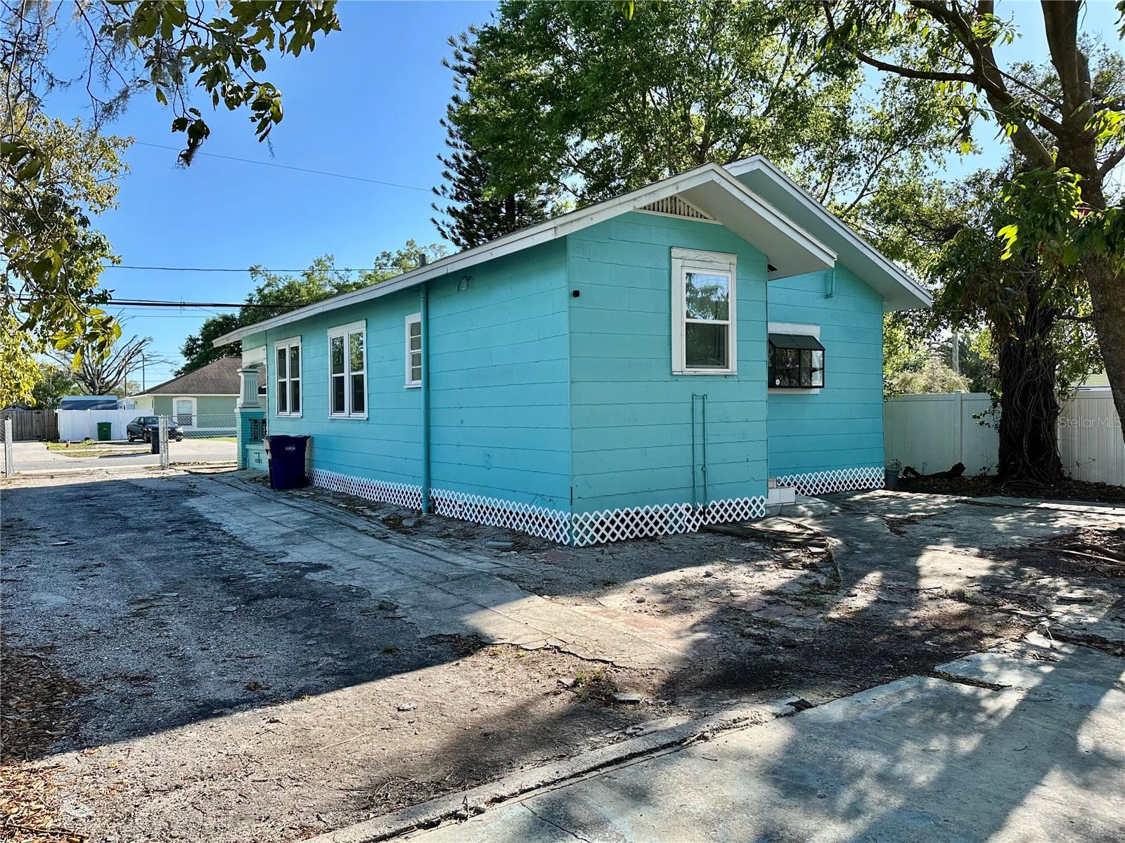 1504 33rd Avenue, FL