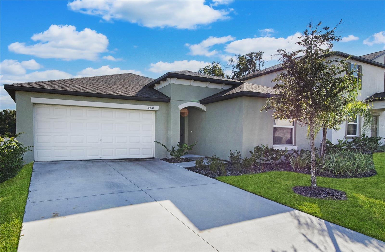 36618 Garden Wall Way, FL