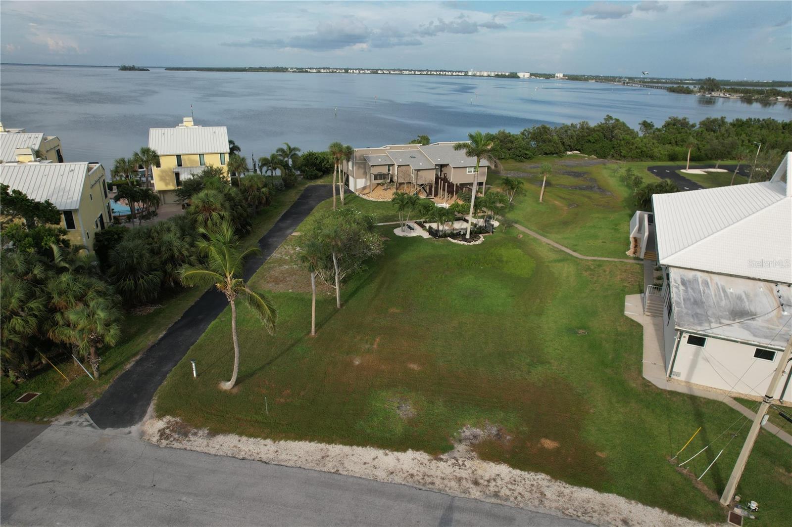 237 Harbor Drive, FL