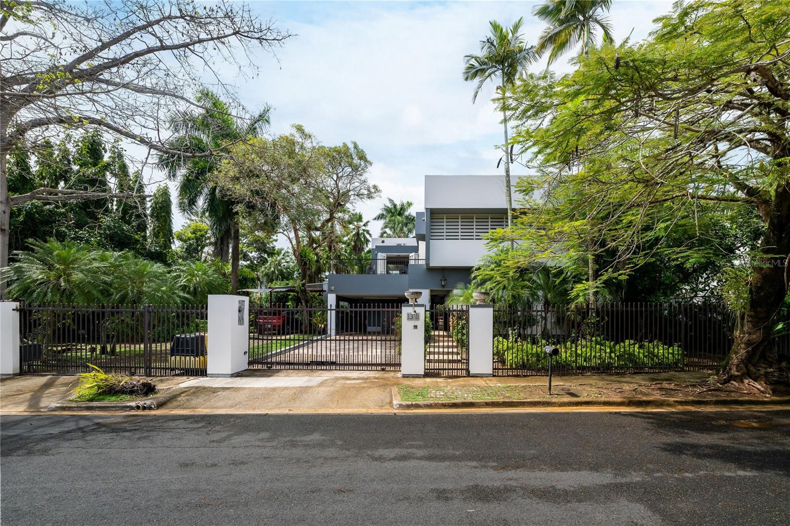 3 Pedrosa Street Garden Hills, PR