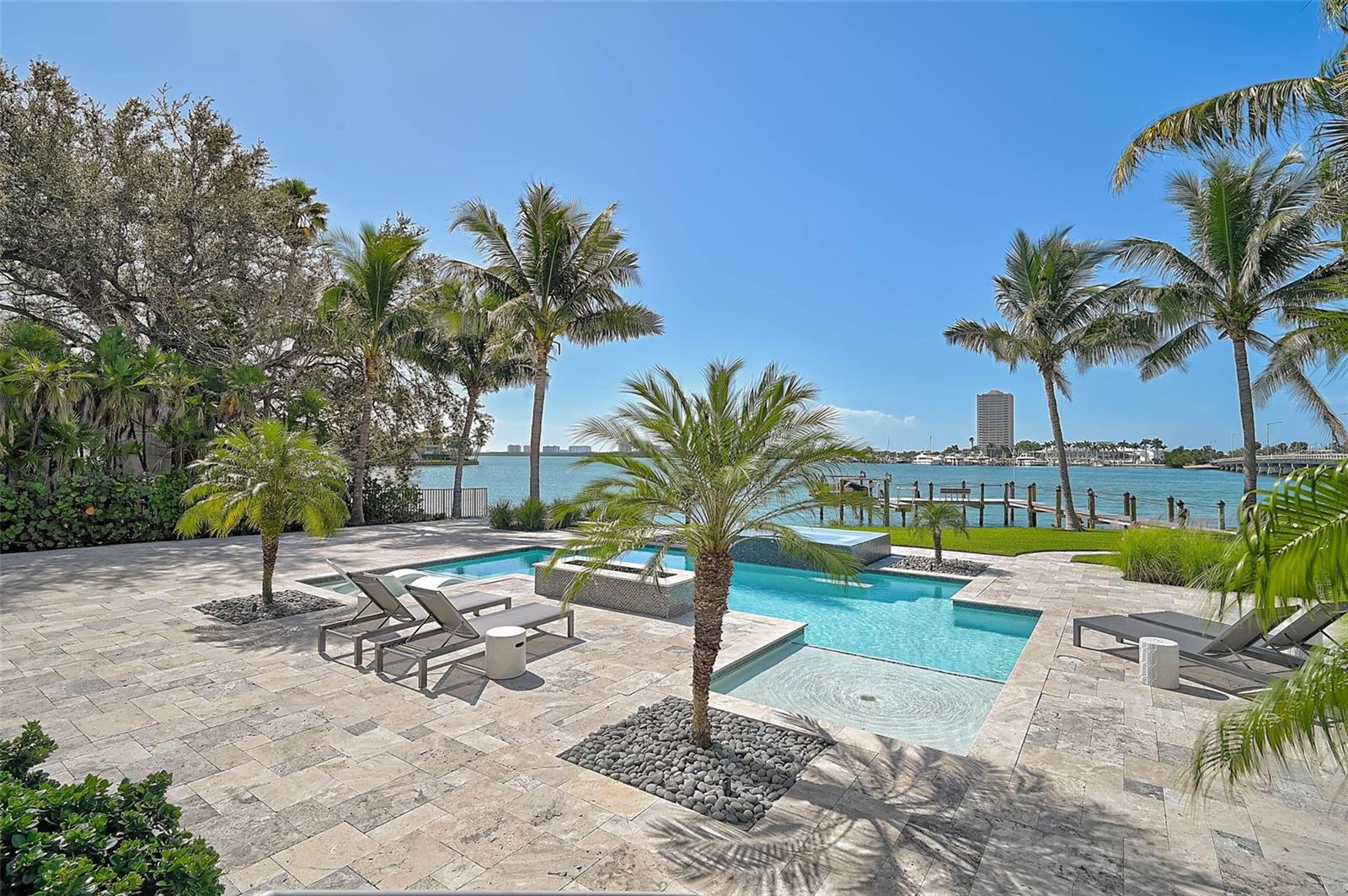101 Seagull Ln, FL