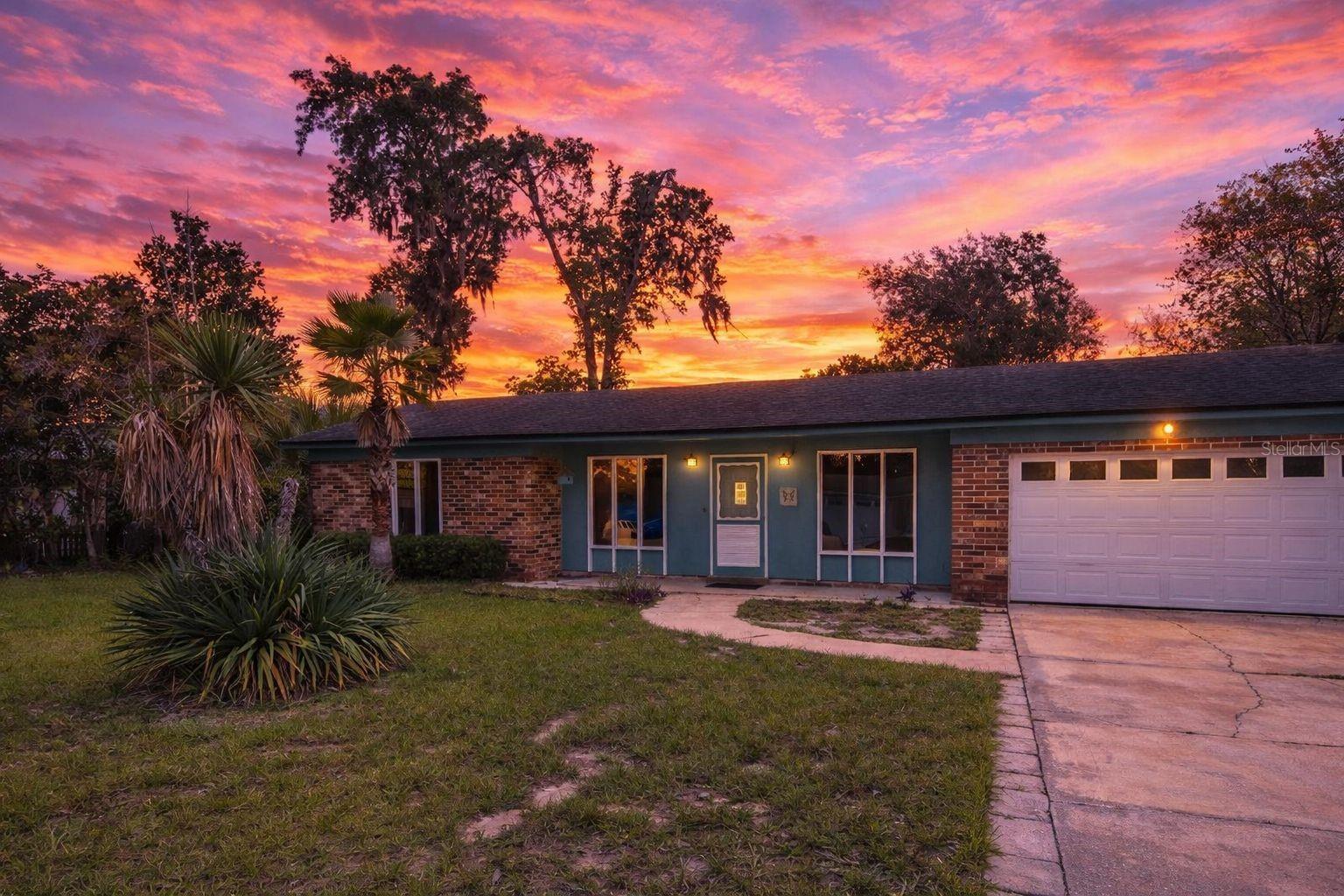 3442 Red Oak Circle, FL