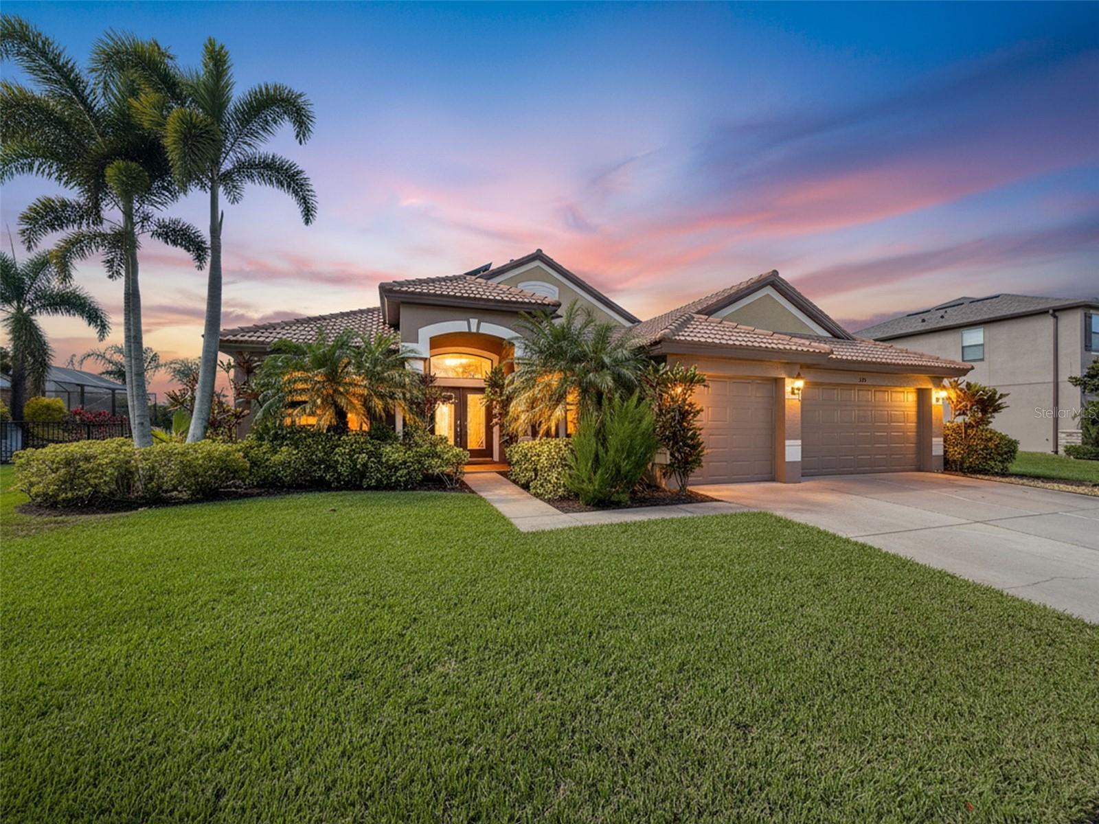 335 Cockle Shell Loop, FL